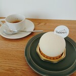 Patisserie cafe Toppen - ケーキは店名の「トッペン」、濃厚エスプレッソと一緒に