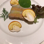 マッシュルーム - フォアグラと里芋(伊予美人)のテリーヌ レモンドレッシング オーヴォリ添え