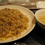 恭香 - ひき肉チャーハン大盛り