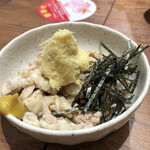 新時代  - 鶏皮山盛り生姜　380円