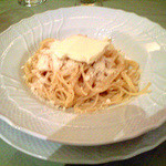 パスタ料理　チーズとバター風味