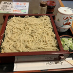 六兵衛 - 細打ちせいろ蕎麦（税込730円）
      なかなかお目にかかれない細さと風味