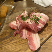 焼肉レストラン ROINS 久茂地国際通り店 - 