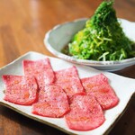 Kuroge Wagyuuto Tanto Harami Yakiniku Gorichan - タン、タンの森