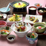 四季亭 - お料理コースは3種類。季節で変わります。