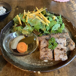ジャム cafe 可鈴 - 【9月17日(木)〜21日(月/祝)の週替わりランチ 1,050円】メインプレート(和風ミートローフ)