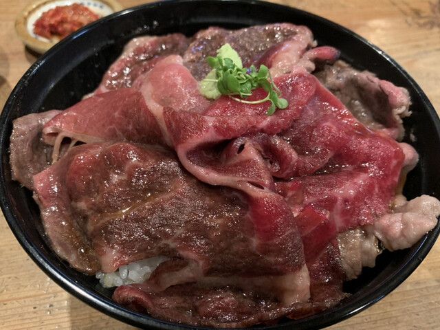 すき焼き風 赤みの残る贅沢な牛丼 By Neonora 博多炊き餃子 池ぽん 博多 鍋 その他 食べログ