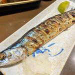 有限会社桝屋酒店   - 秋刀魚塩焼き