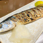 有限会社桝屋酒店   - 秋刀魚塩焼き