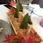 プレヴナンス - 鴨のリエット、鶏レバームース？、チップス ムースがなめらか。いつもの大好きな野菜のチップス。