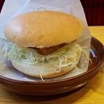 コメダ珈琲店 - フィッシュフライバーガー