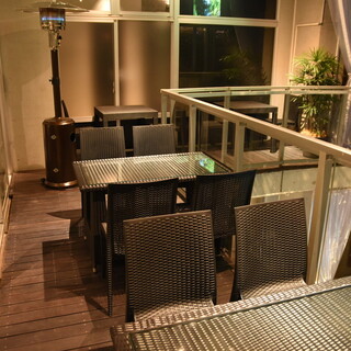 9F/Terrace seat/Table for 4 people