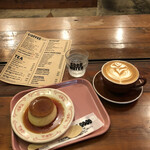 GOOD TOWN DOUGHNUTS - 『cafe latte¥650』 『放し飼いの卵のカスタードプリン￥550』