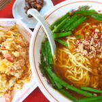 三福源 - 麺飯セット（台湾ラーメン＆チャーハン）