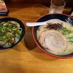 麺達本店 - 青セット(とんこつラーメン、チャーシュー丼)