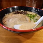 麺達本店 - とんこつラーメン