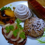 買ったケーキ達です