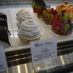 パティスリー リエルグ - モンブランは、３８０円