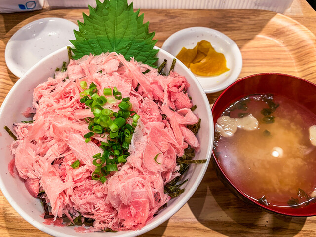 まぐろ丼や 恵み 2号店 神田 丼もの その他 食べログ まぐろ丼や 恵み 2号店 神田 丼もの その他 食べログ