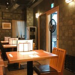 元祖くじら屋 - 店内