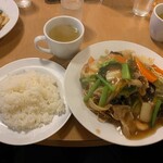 南海飯店 - かたい焼ソバ＋ライス