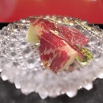 にくの匠 三芳 - 生ハムメロンに小豆島のオリーブオイルをかけて。オリーブオイルがこんなにもマッチするとは(@_@)