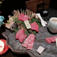 個室 和牛焼肉 吟 難波店 - 