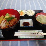 ひよこ亭 - 海鮮丼