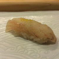 鮨 大門 - 鮃（昆布〆）