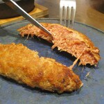 kitchen俊貴 - ステーキバーグ：新鮮な和牛のミンチ、卵黄、ニンニク醤油、岩塩 で焼きあげられた 中がまさにレアなハンバーグ！　　　　　2020.11.12