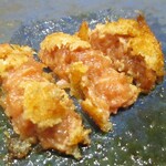 kitchen俊貴 - ステーキバーグ：新鮮な和牛のミンチ、卵黄、ニンニク醤油、岩塩 で焼きあげられた 中がまさにレアなハンバーグ！　　　　　2020.11.12