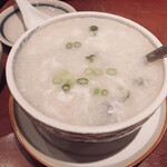 胡椒饅頭PAOPAO - 海の幸スープ 842円