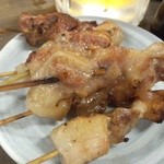 やきとん 元気 - 2012.7 ツラミ塩（1串150円）、カシラ塩（1串100円）、タン塩（1串100円）