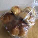 パン工房 かわぐち - バターロール（２５０円）