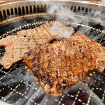 和牛放題の殿堂 秋葉原 肉屋横丁 焼肉 - 