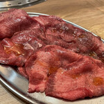和牛放題の殿堂 秋葉原 肉屋横丁 焼肉 - 