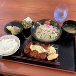 森のハンバーグ工房 ゆみさんち - 【日替りランチ 600円(税込)】これに食後のコーヒー＆デザートも付きます！