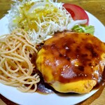 プラチナ食堂 - チーズハンバーグ