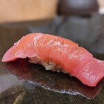 鮨みやもと - マグロ中トロ
