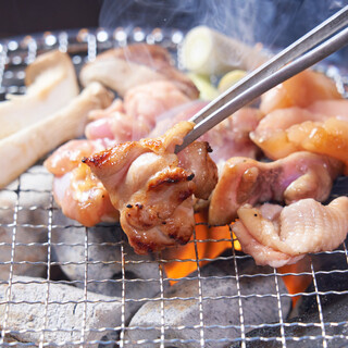 [Yakiniku (Grilled meat) style] ≪Tabletop Barbecue served over charcoal grill