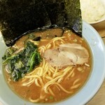 らすた - ラーメン￥750＋のり￥150＋ライス￥100