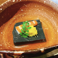 足利伊萬里 - ごま豆腐（海老・菊花）