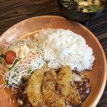 びっくりドンキー - ランチバーグディッシュパイン 1009円