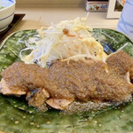 Kyou No Chisou Hannariya - 牛肉網焼き
                        たっぷりと大根おろしをかけて、醤油ベースのタレをかけてます。
                        赤身のお肉がミディアムレアな焼き加減で柔らか、脂がさっぱりとしてます♪