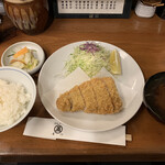 丸五 - ロースカツ定食 1950円