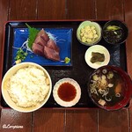 鈴徳 - 鰹の刺身定食