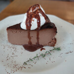 手紙舎 セカンドストーリー - バスク風チョコレートチーズケーキ