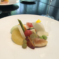 ラ・ボンヌターブル - 