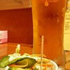 鳥銀 - 料理写真:ファーストドリンクと共に浅漬けが提供される。