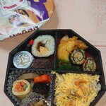 駅弁屋 祭 - 「旬菜旅のはじまり八角弁当」￥1080